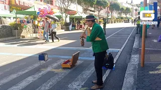 BAGUIO CITY : STREET PERFORMER IN SESSION ROAD