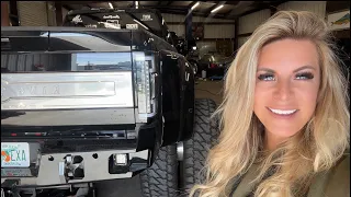 Holiday Jeep surprise! Building her dream jeep with a twist #jeep