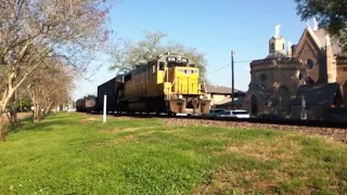 Union Pacific LLD51 through morgan city Louisiana on my ipod