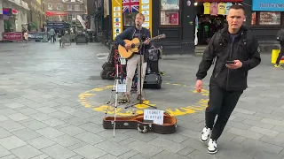 Toomas Kirotar 🇪🇪 🎤 #busking #streetperformance #buskinglive