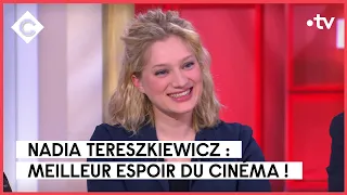 François Ozon, Nadia Tereszkiewicz, Dany Boon et Thibault Cauvin - C à Vous - 02/03/2023