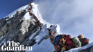 11 dead on Mt Everest in one of the worst seasons on record