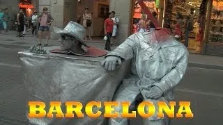 Street performers on La Rambla at Barcelona