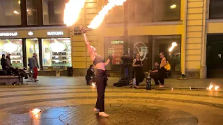 Красивое и эффектное огненное шоу в женском исполнении: Fire Girl & Fire show