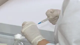 На Кубани введут обязательную вакцинацию работников сферы услуг
