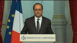 Attentats de Paris: Hollande dénonce "un acte de guerre" commis par Daesh