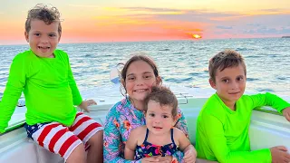 UM DIA INTEIRO NO BARCO COM 4 FILHOS - FLÁVIA CALINA