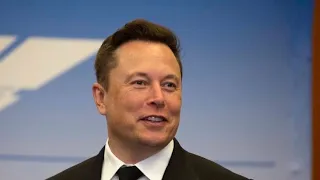 Elon Musk tweets Apple CEO refused a meeting to discuss purchasing Tesla