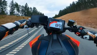 KTM Superduke 1290R 2020 wheelie          - Full akrapovic exhaust