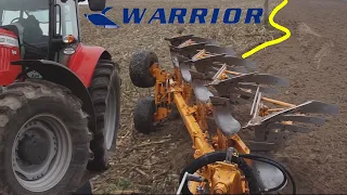 Плуг Moro Aratri Warrior 4+1 Plow Massey Ferguson