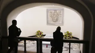 Grab von Benedikt XVI. für Besucher im Vatikan zugänglich