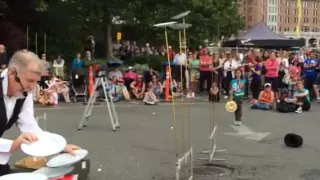 Bell - The Funny Waiter @ the 2016 Buskers Festival