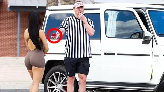 REFEREE EXPOSES GOLD DIGGER!!