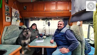 Out of the depression, into vanlife - two dry alcoholics manage to take off