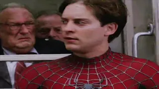 Момент из фильма «Человек-паук 2 » - Питер останавливает поезд