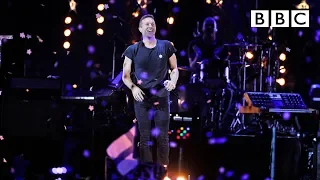 Coldplay performs A Sky Full Of Stars at BBC Music Awards - BBC