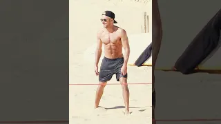 Zac Efron Shirtless