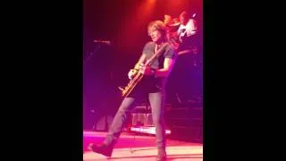 Keith Urban - Sweet Thing - Mansfield, MA - 8.10.13