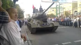 9 мая 2013 года . луганский танк т 34