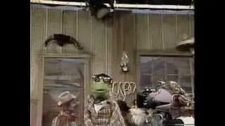 Sesame Street Forgetful Jones & Kermit - Directing a Scene - Through The Door.
