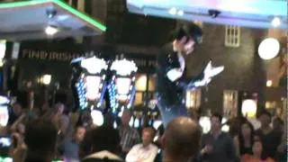 Michael Jackson imitator in casino at Las vegas.