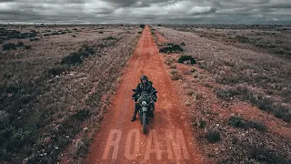 Riding across the Nullarbor on my solo motorcycle camping adventure roaming Australia S2 Episode 9