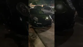 Porsche 911 vs hellcat