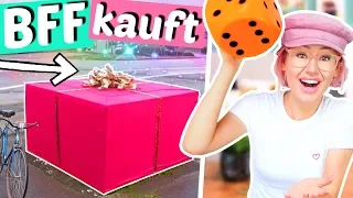 BFF muss alles kaufen was ich WÜRFEL 🎲| ViktoriaSarina