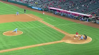 Willians Astudillo PITCHES A 46MPH KNUCKLEBALL! | Angels vs. Twins 4-16-21 | #Shorts