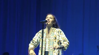 "Turn Your Eyes Upon Jesus"...Lauren Daigle LIVE...Houston, TX...10/27/18