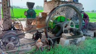 Old Black Diesel Engine Made By Pakistan || Diesel Oil Engine || Diesel Fuel Engine || Oil Engine