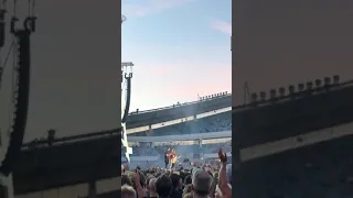 Watch Metallica cover Staten och kapitalet (Ebba Grön) at Ullevi 9/7 2019