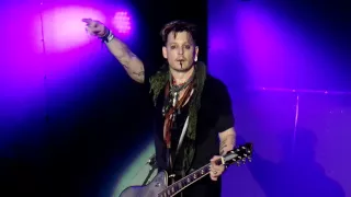 Hollywood Vampires - My Dead Drunk Friends (Live At Rock in Rio 2016)