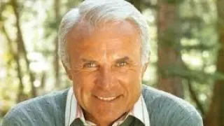 Robert Conrad, Star of Television Series The Wild Wild West, Dies at 84