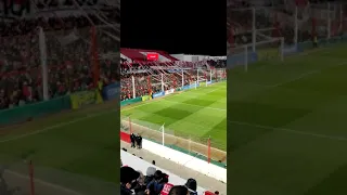 un día me dijo mi vieja a donde vas hijo tan apurado 🎶🇦🇹 - Hinchada de Instituto