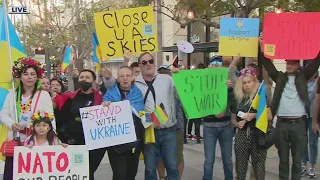 Protest held in Santa Monica to show support for those in Ukraine