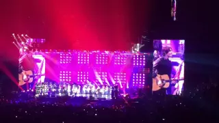 Paul McCartney Mull of Kintyre with the Delta Police Pipe Band - Vancouver BC, Tue Apr 19/16