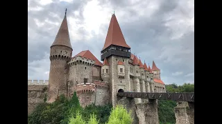 Hrad Hunedoara v rumunské Transylvánii. - Hunedoara Castle in Romanian Transylvania. HD quality.