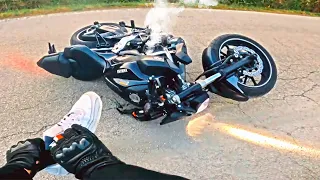 10 MINUTES OF INCREDIBLE, CRAZY & EPIC Motorcycle Moments