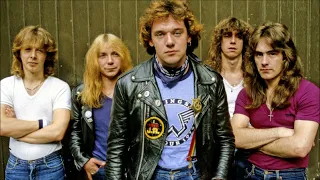 Iron Maiden - Running Free (album "Iron Maiden" 1980)