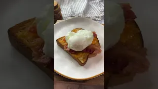 1 Minute Poached Egg #shorts #short