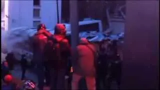 Revolution  is Ukraine. Kyiv. street Hrushevskyi  Революція  Україна. Київ. вулиця Грушевського.