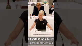 Pulz-Debler (Die Linke) schämt sich weiß und deutsch zu sein 🤡🤡🤡