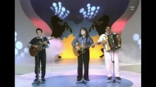 TRIO PARADA DURA- TROVÃO AZUL (ESPECIAL SERTANEJO) 1996