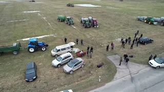 Ūkininkai su skausmu širdyje išliejo 30 tonų pieno. Juos išgelbėtų tik vienas sprendimas