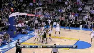 Richard Jefferson dunks on Nenad Krstic