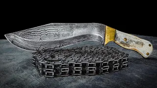 This blacksmith made a Huge Machete out of Damascus steel from a metal chain