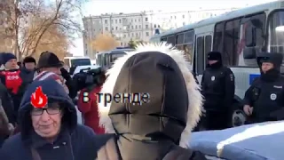 Массовые задержания депутатов Госдумы в Москве