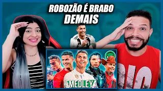 SUPER-MEDLEY DO CRISTIANO RONALDO | FutParódias - Especial de 10 Milhões | FutParódias (REACT)