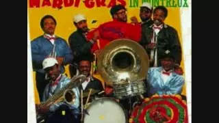 DIRTY DOZEN BRASS BAND ~ Mardi Gras In New Orleans...Live!